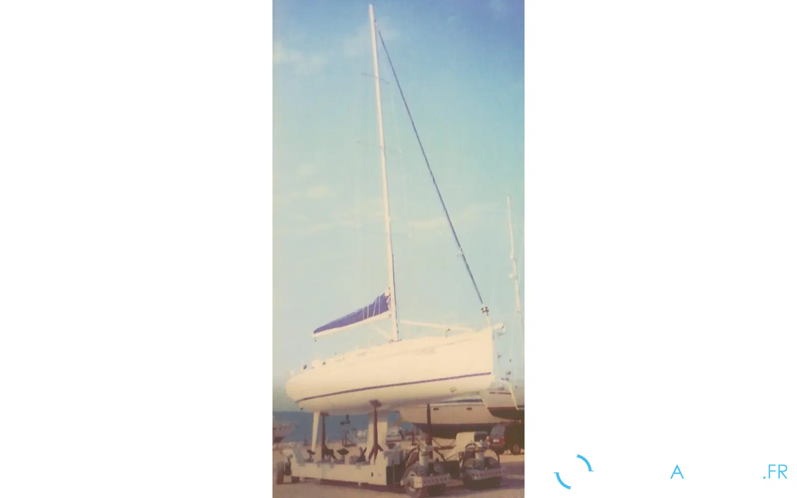 slider 12 Salona 40 BLONDILA