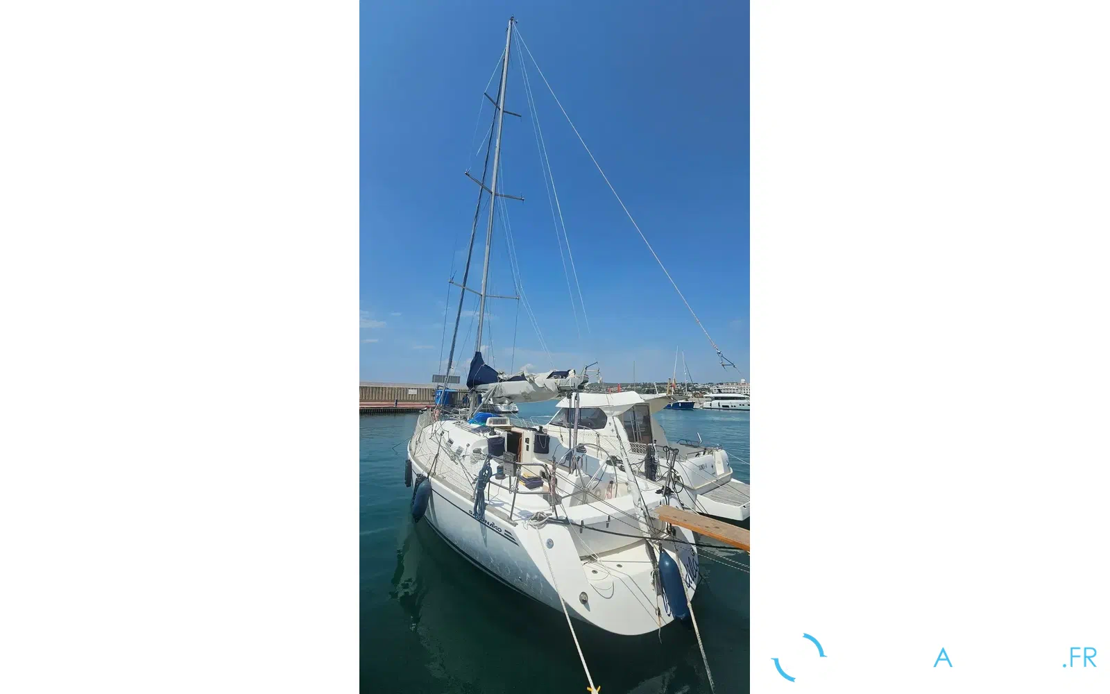 slider 1 Salona 40 BLONDILA