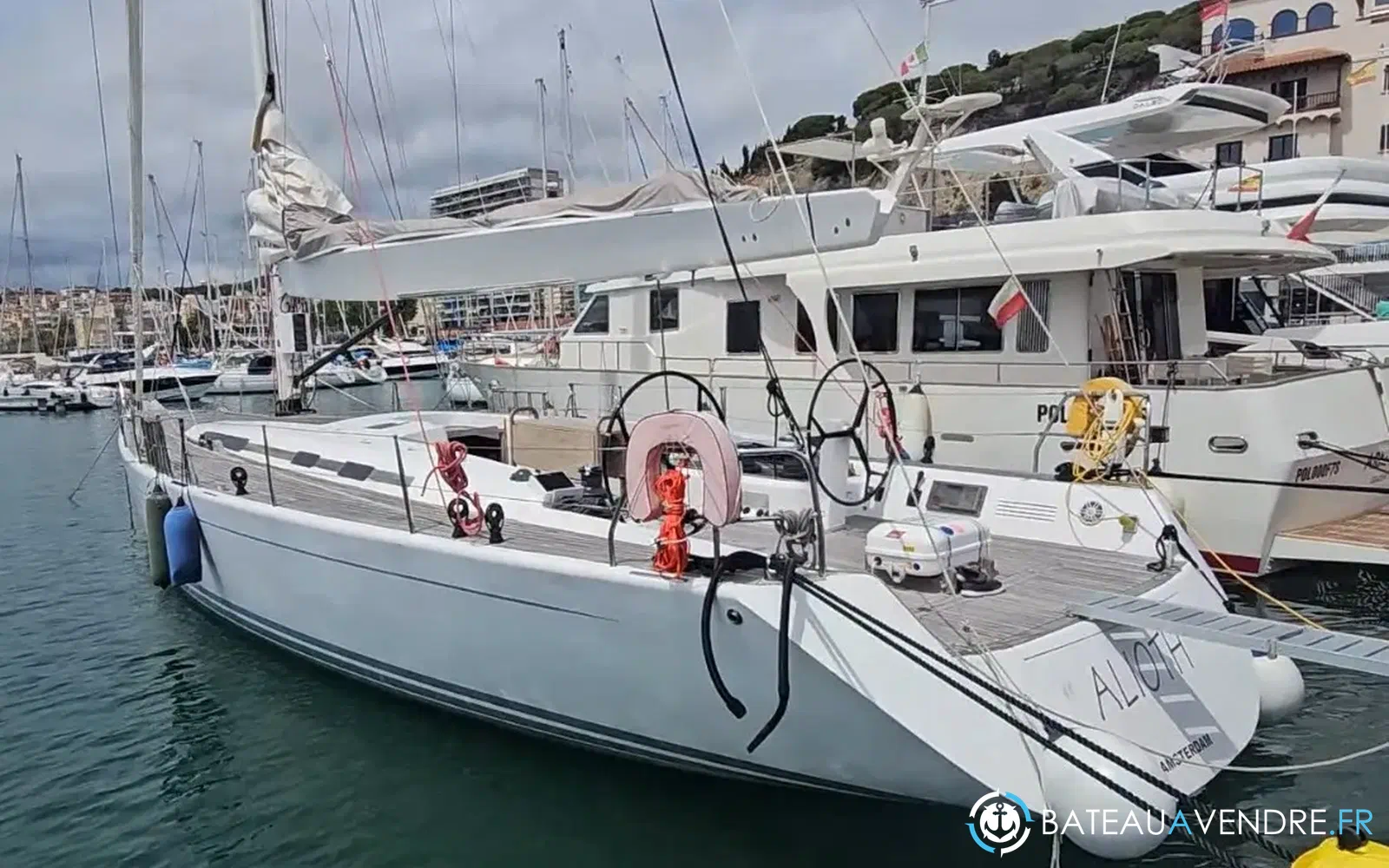 slider 7 Soto 62 Albatros
