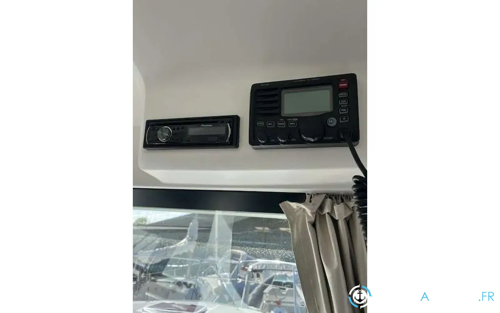 slider 15 Beneteau Antares 30