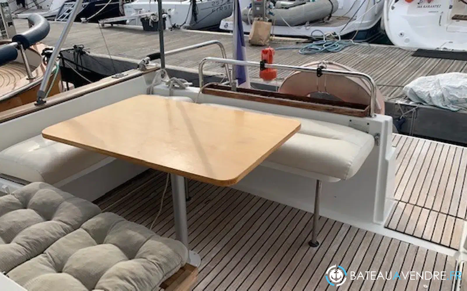 slider 7 Beneteau Ombrine 800