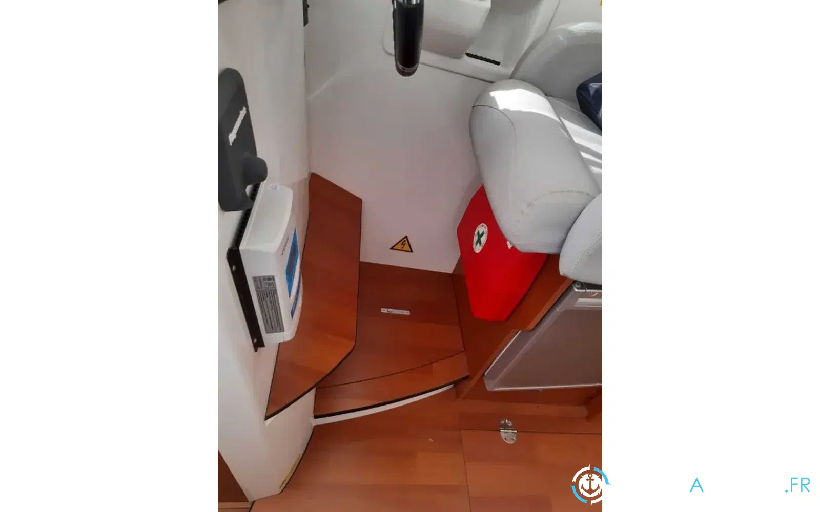 slider 11 Beneteau Antares 30