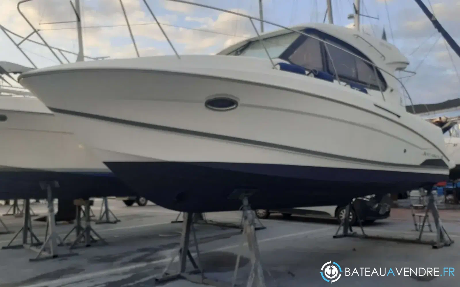 slider 4 Beneteau Antares 30