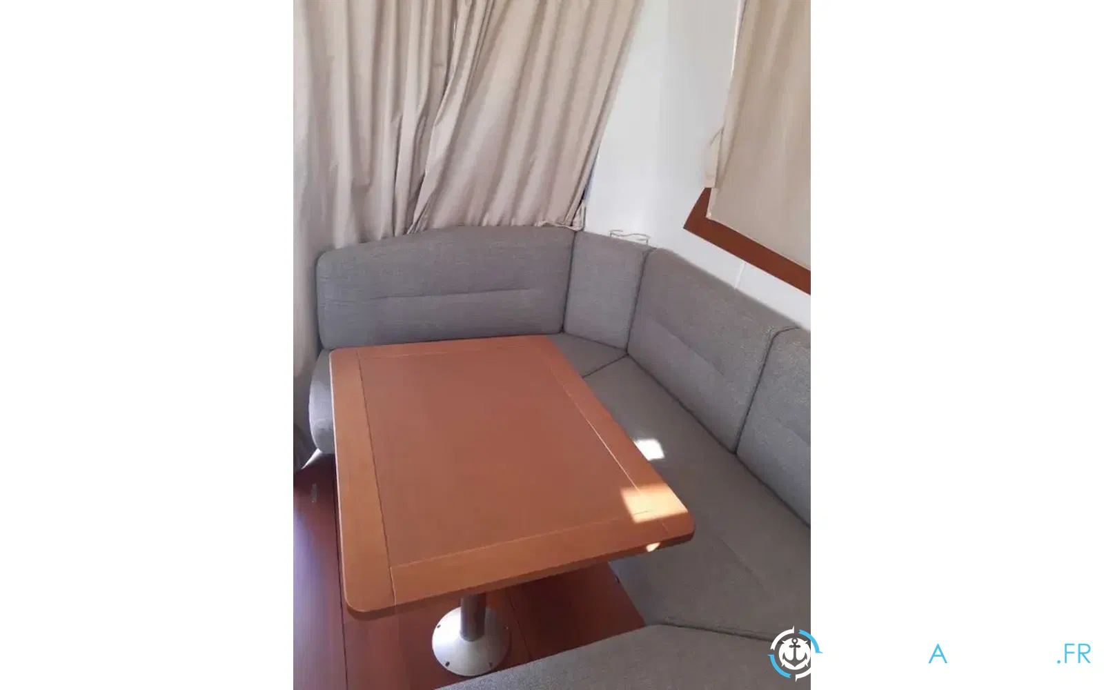 slider 8 Beneteau Antares 30