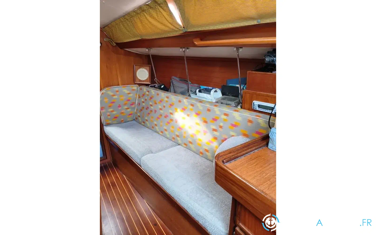 slider 12 Jeanneau Sun Light 31