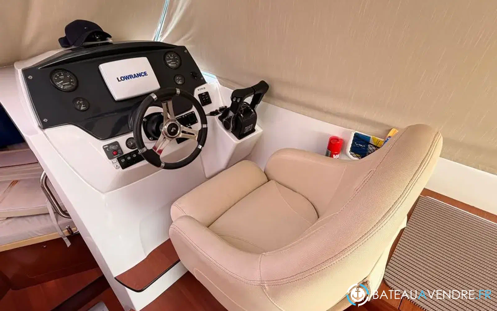 slider 9 Beneteau Antares 8.80 Antares 8.8