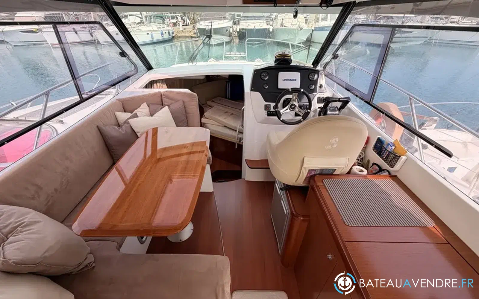 slider 7 Beneteau Antares 8.80 Antares 8.8