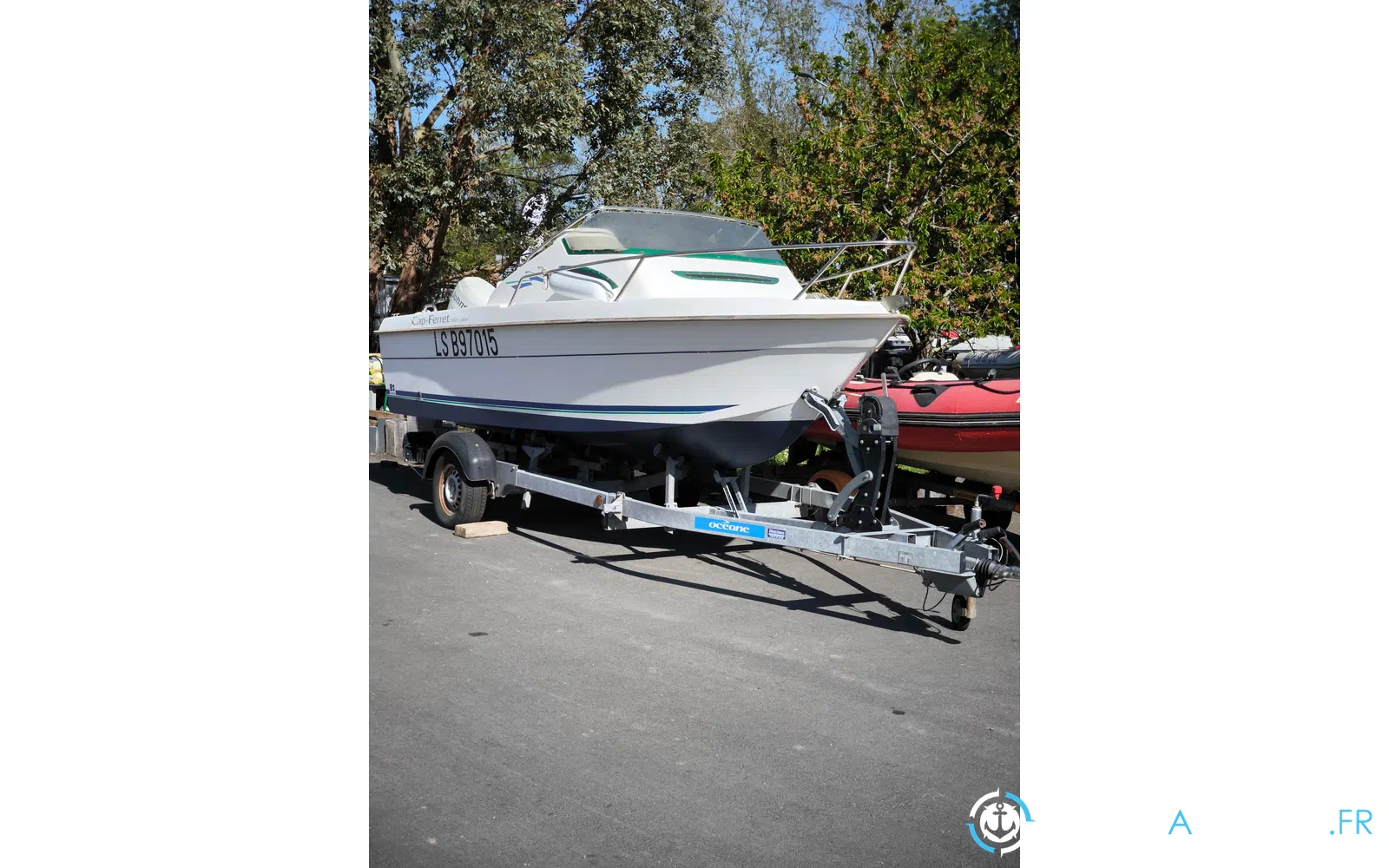 slider 0 B2 Marine Cap Ferret 500