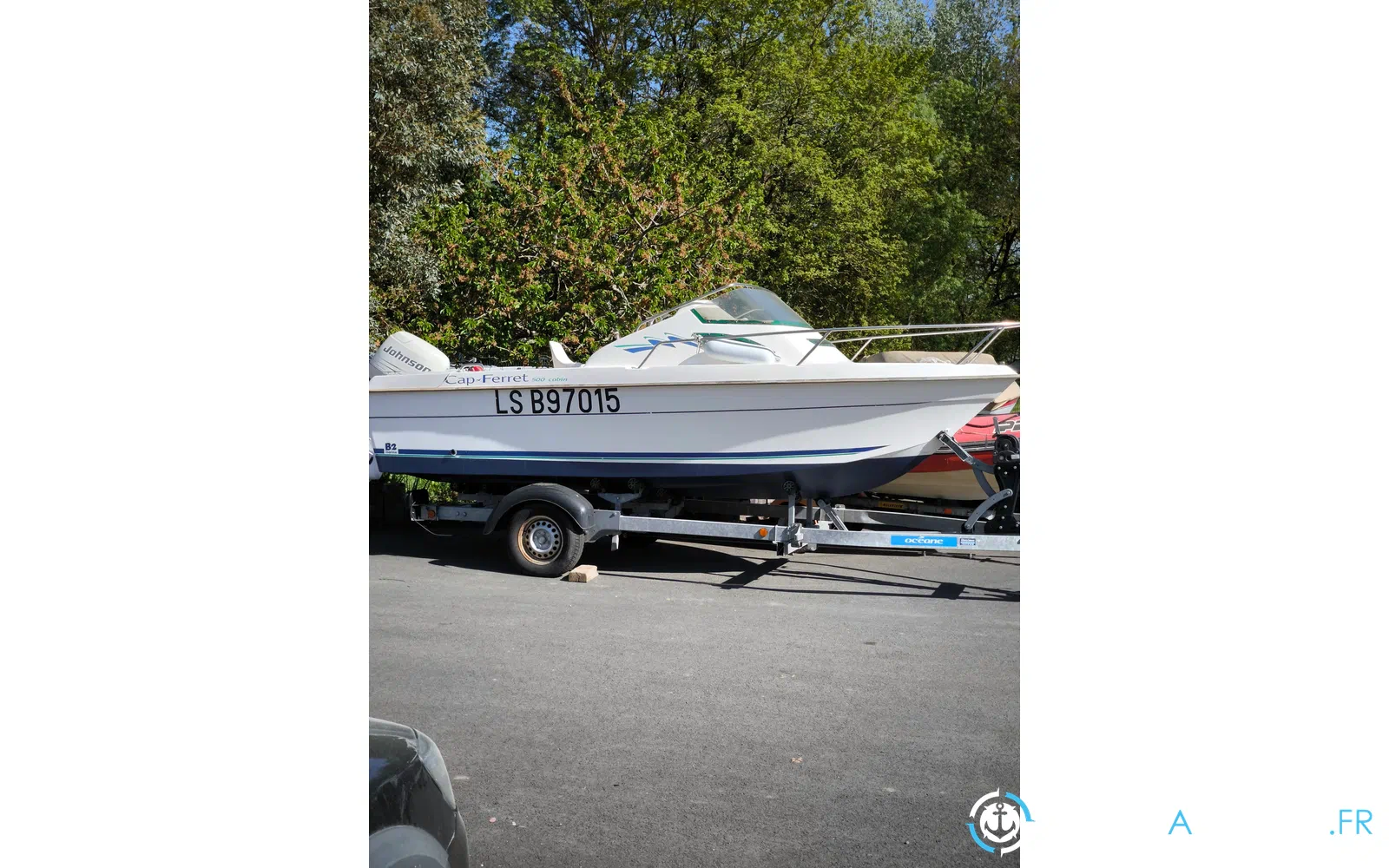 slider 1 B2 Marine Cap Ferret 500