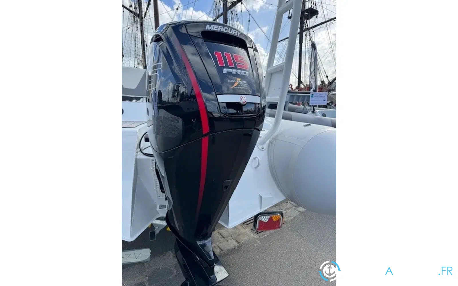 slider 2 Gala Boats V580 Deluxe