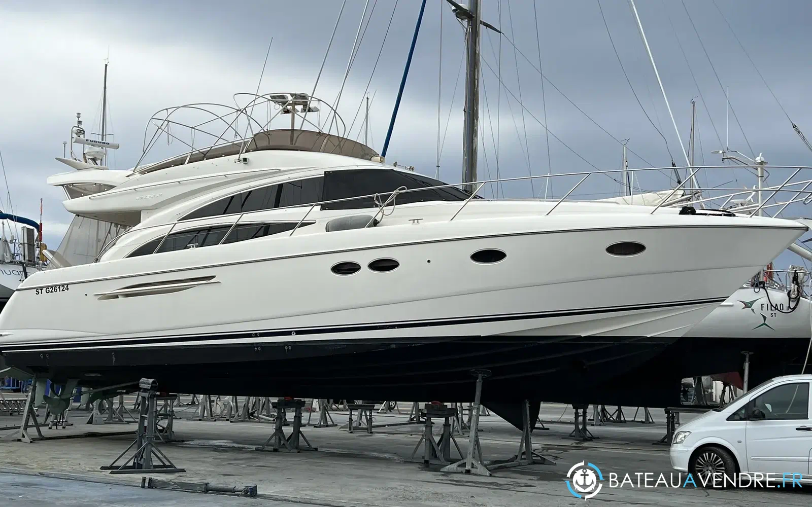 slider 26 Princess 57 Fly