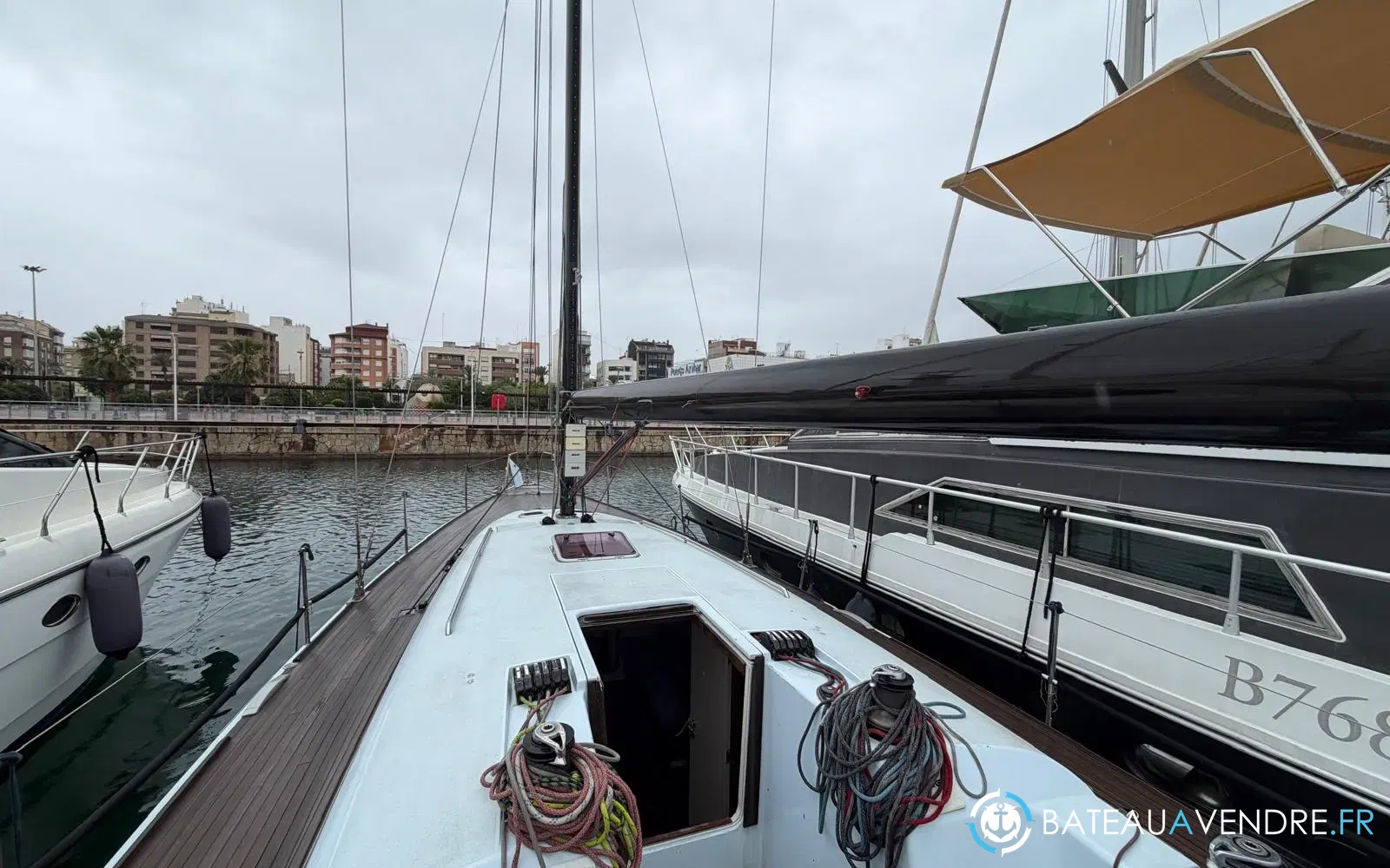 slider 11 Sly Yachts 47 AVIS