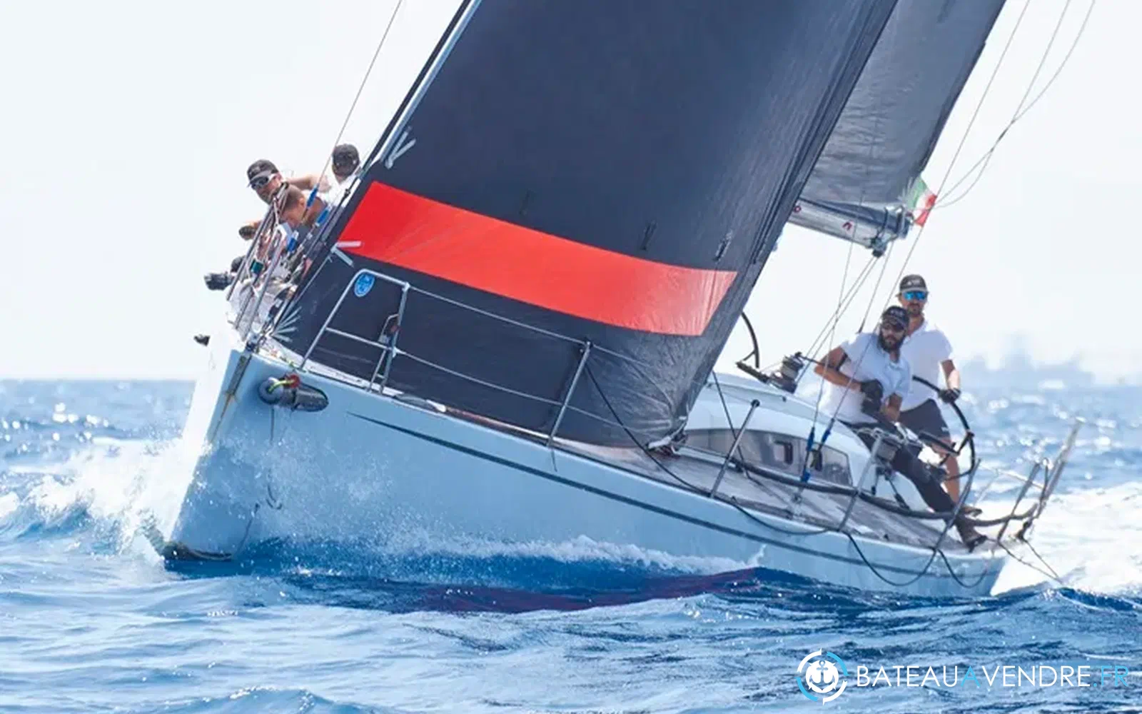 slider 0 Sly Yachts 47 AVIS
