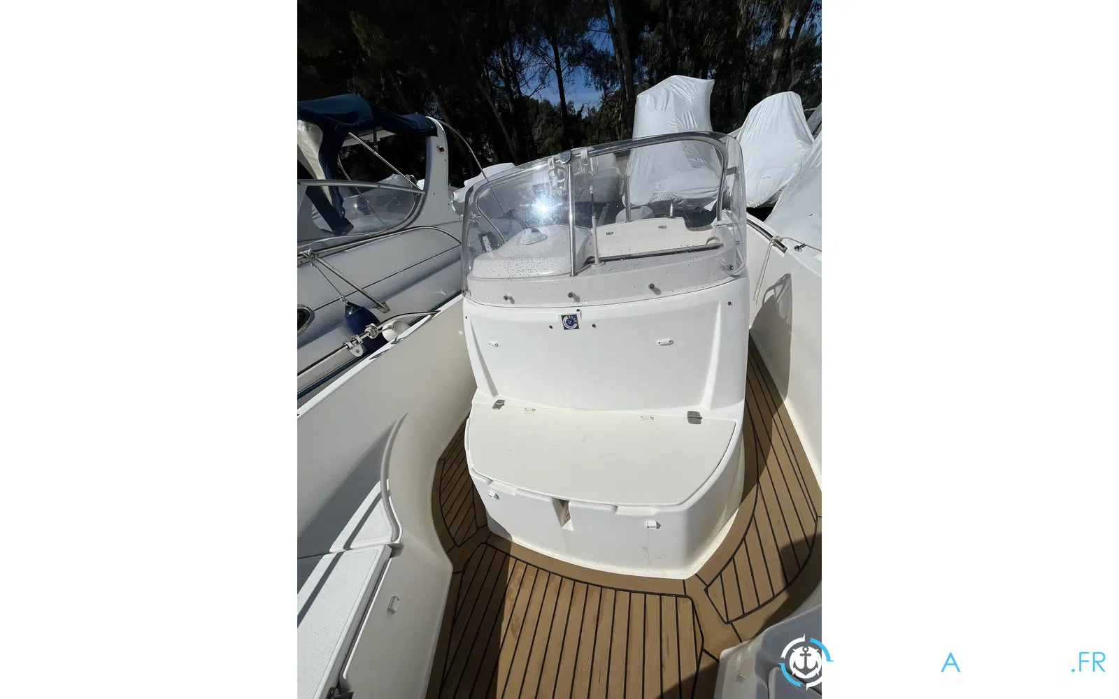 slider 7 Jeanneau Cap Camarat 635