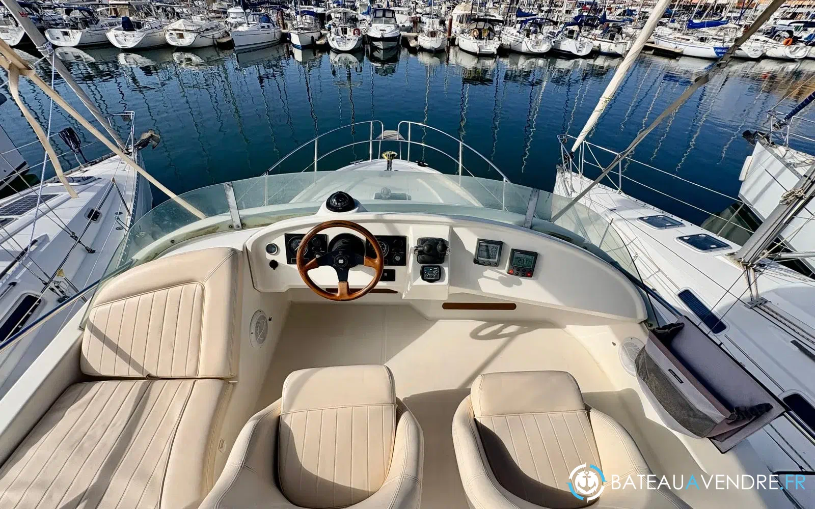 slider 11 Jeanneau Prestige 32 Fly