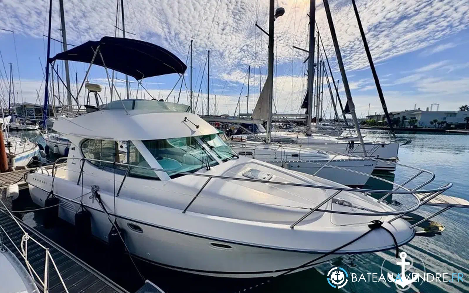 slider 0 Jeanneau Prestige 32 Fly