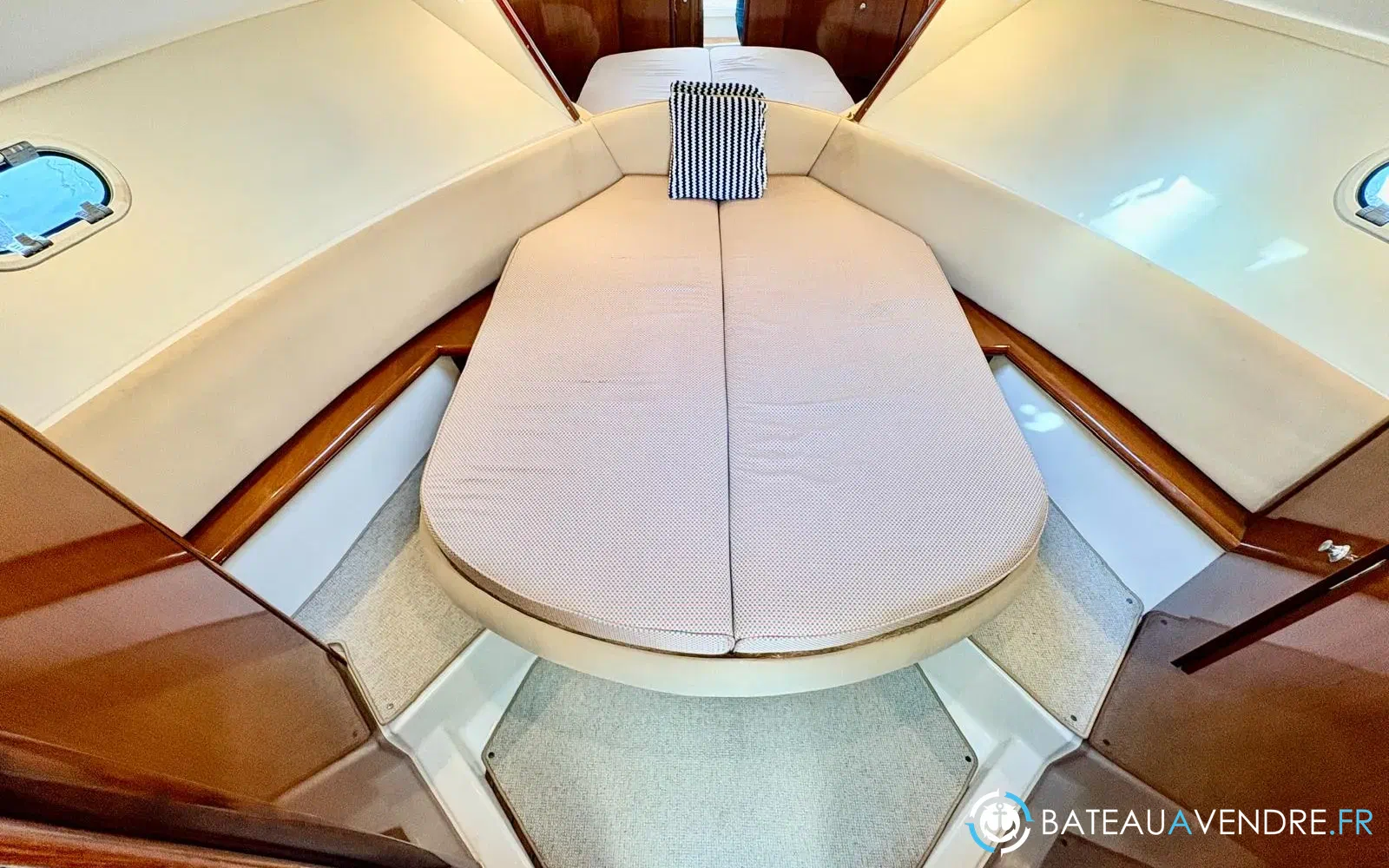 slider 20 Jeanneau Prestige 32 Fly