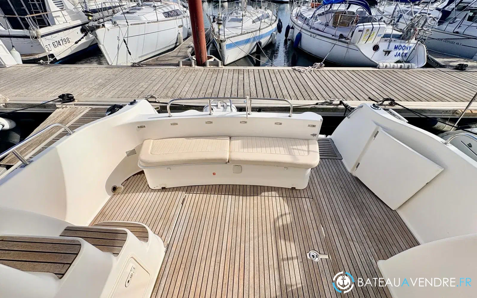 slider 3 Jeanneau Prestige 32 Fly