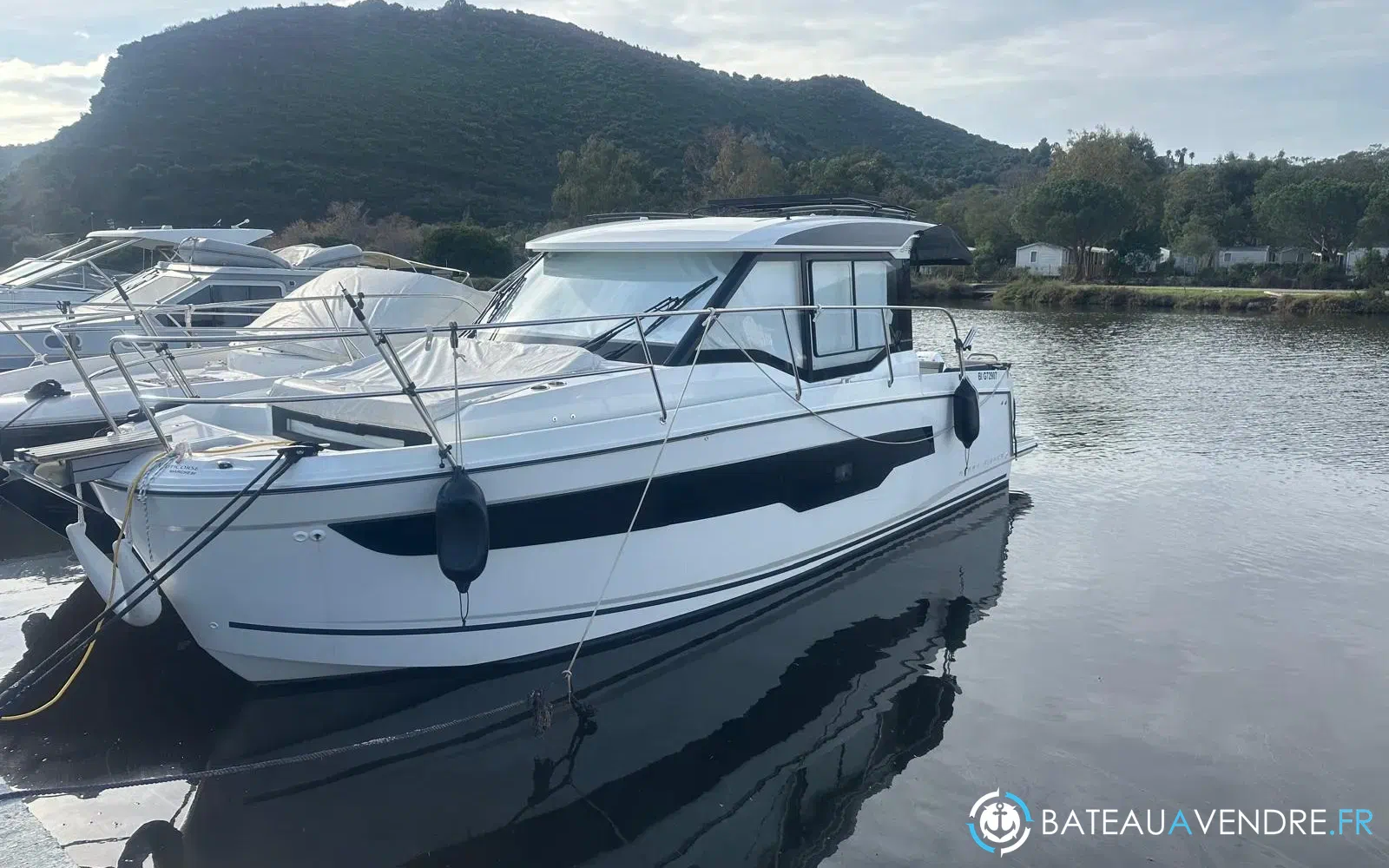 slider 1 Jeanneau Merry Fisher 895 Serie 2