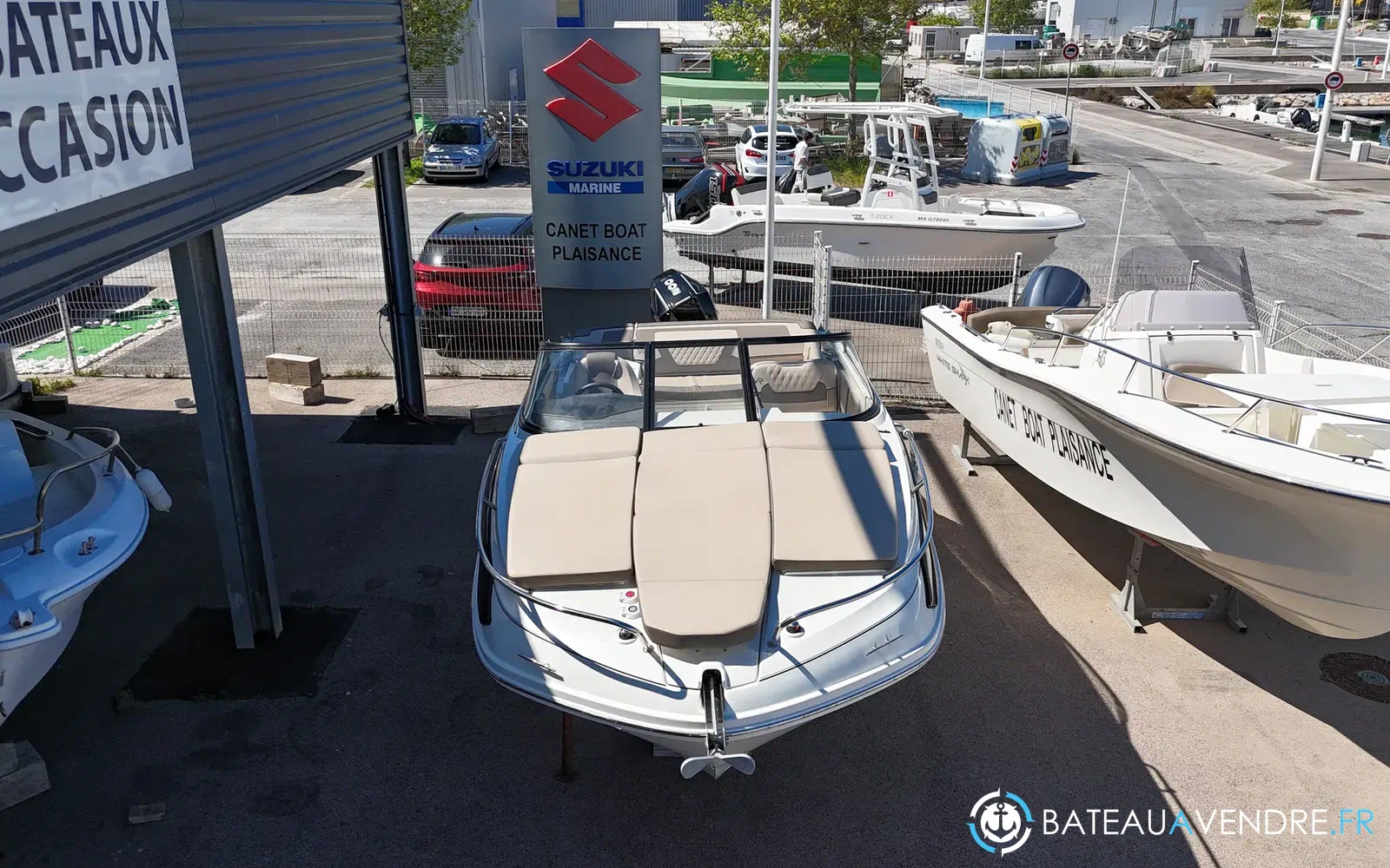 slider 1 Bayliner VR6 Cuddy