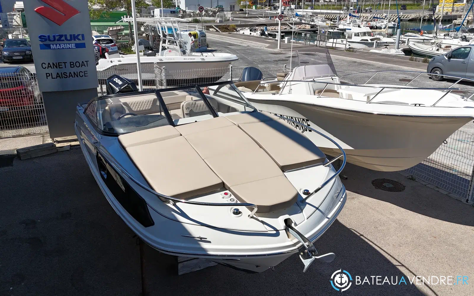 slider 2 Bayliner VR6 Cuddy