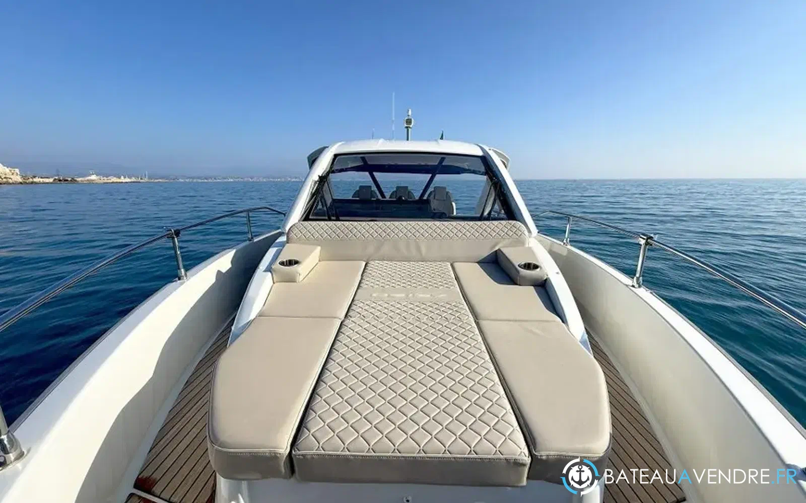 slider 11 Jeanneau DB 37