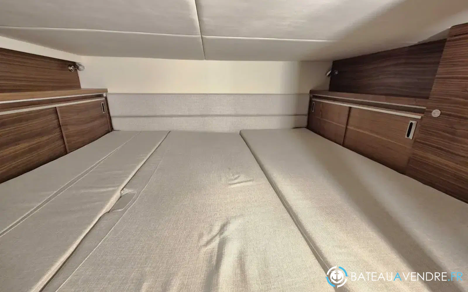 slider 13 Sea Ray 320 Sundancer