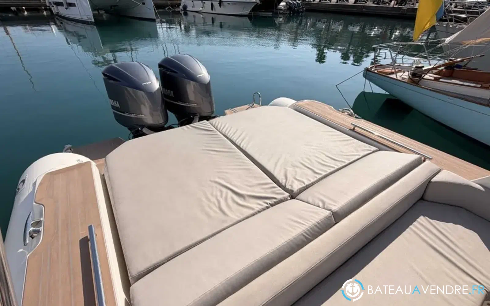 slider 4 Capelli Tempest 40