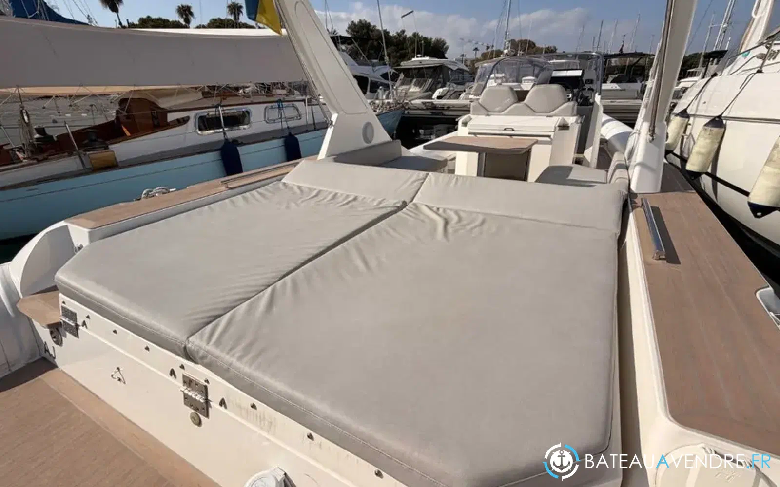 slider 7 Capelli Tempest 40