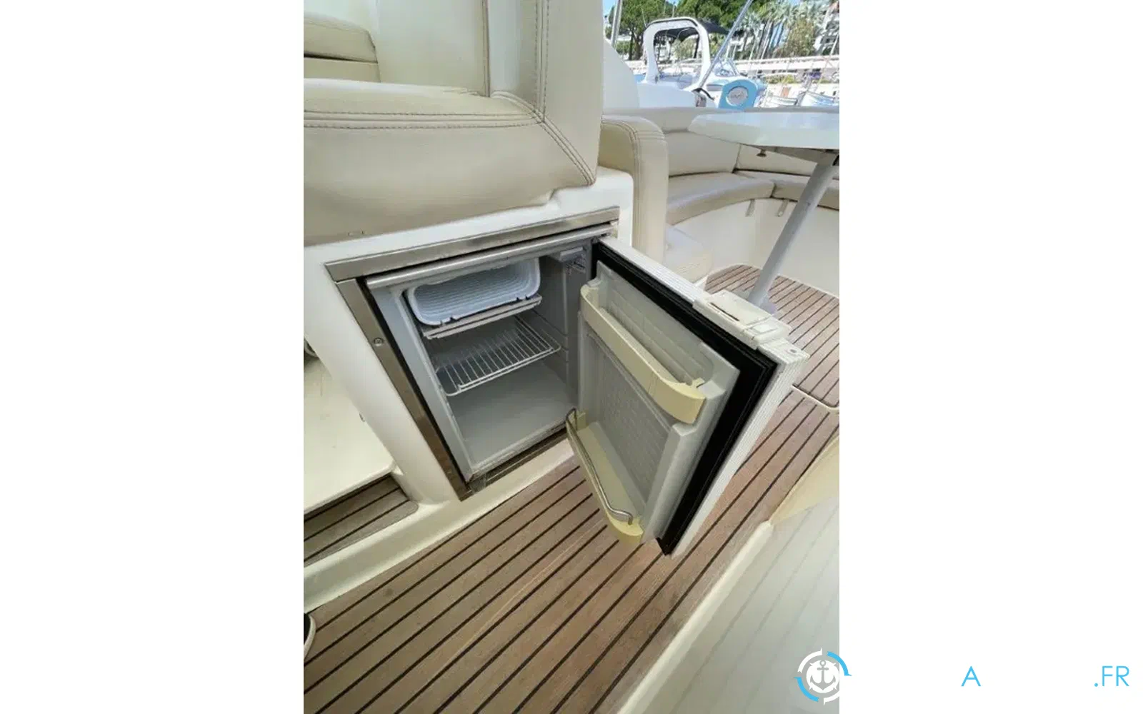slider 8 Jeanneau Prestige 30 S