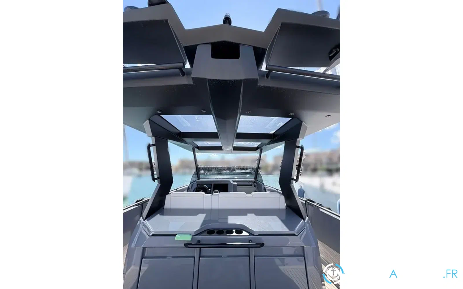 slider 12 Vanquish VQ 40