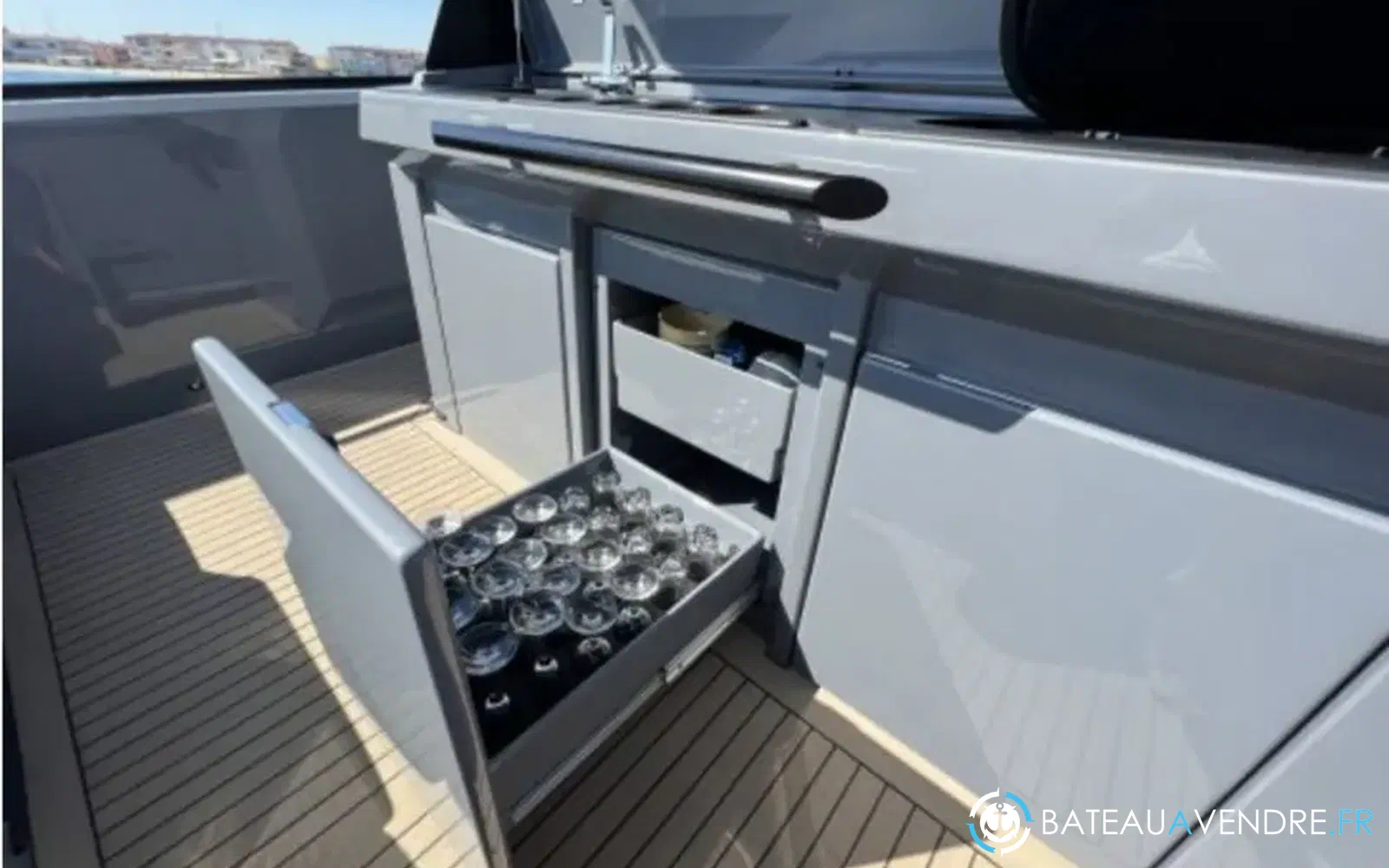 slider 8 Vanquish VQ 40