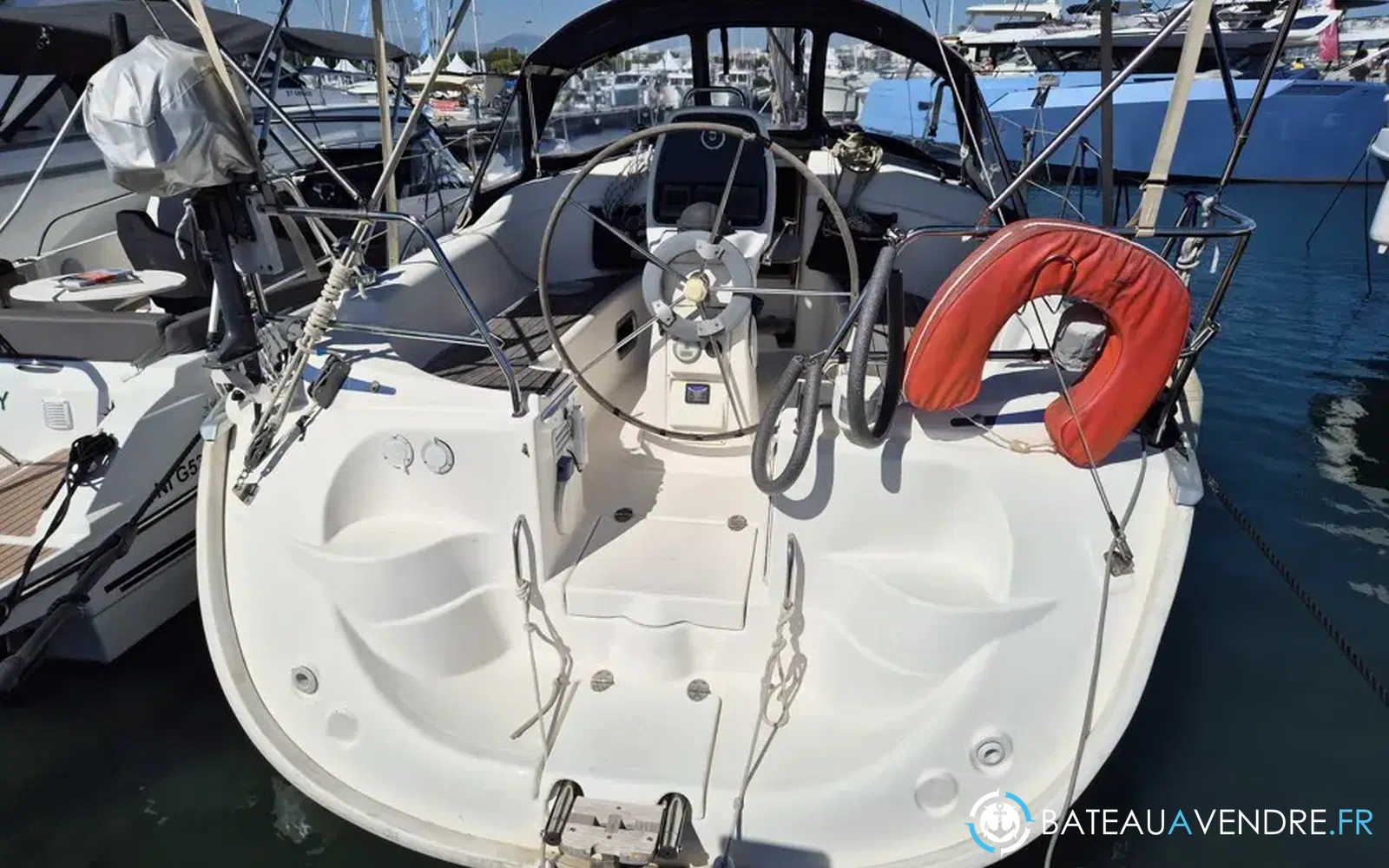 slider 1 Bavaria Cruiser 30