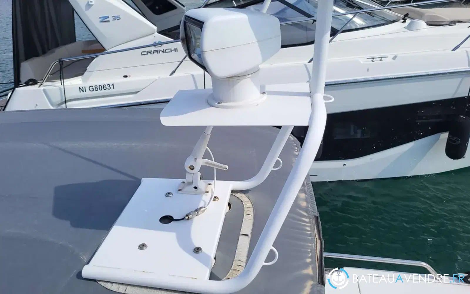 slider 11 Axopar 28 Open
