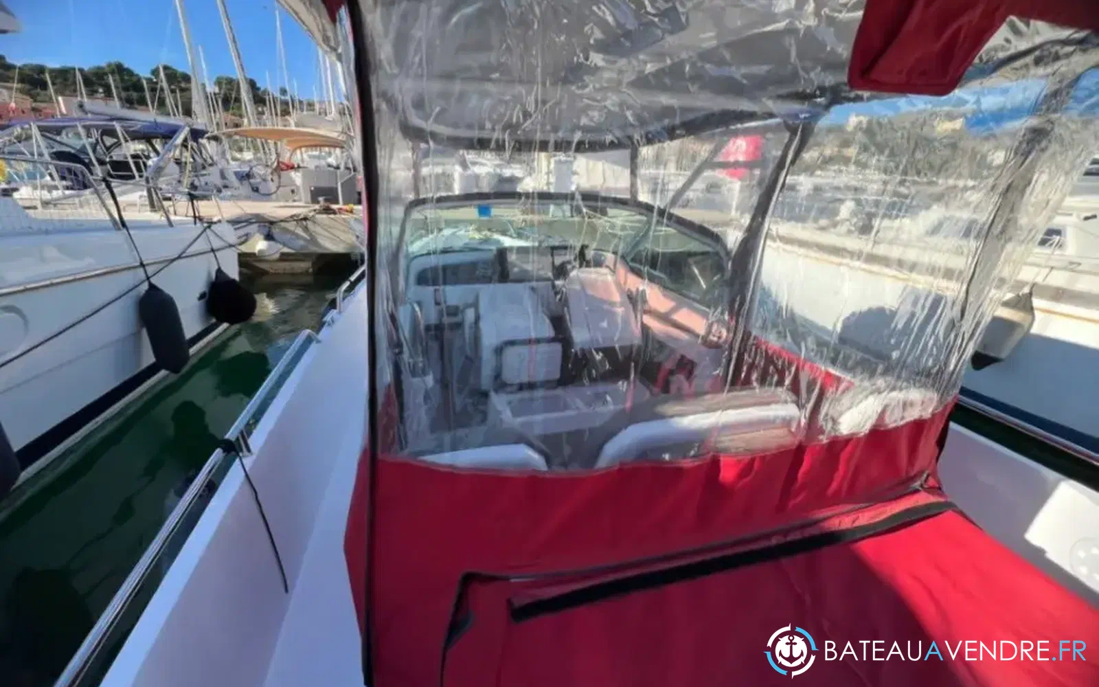 slider 28 Axopar 28 Open