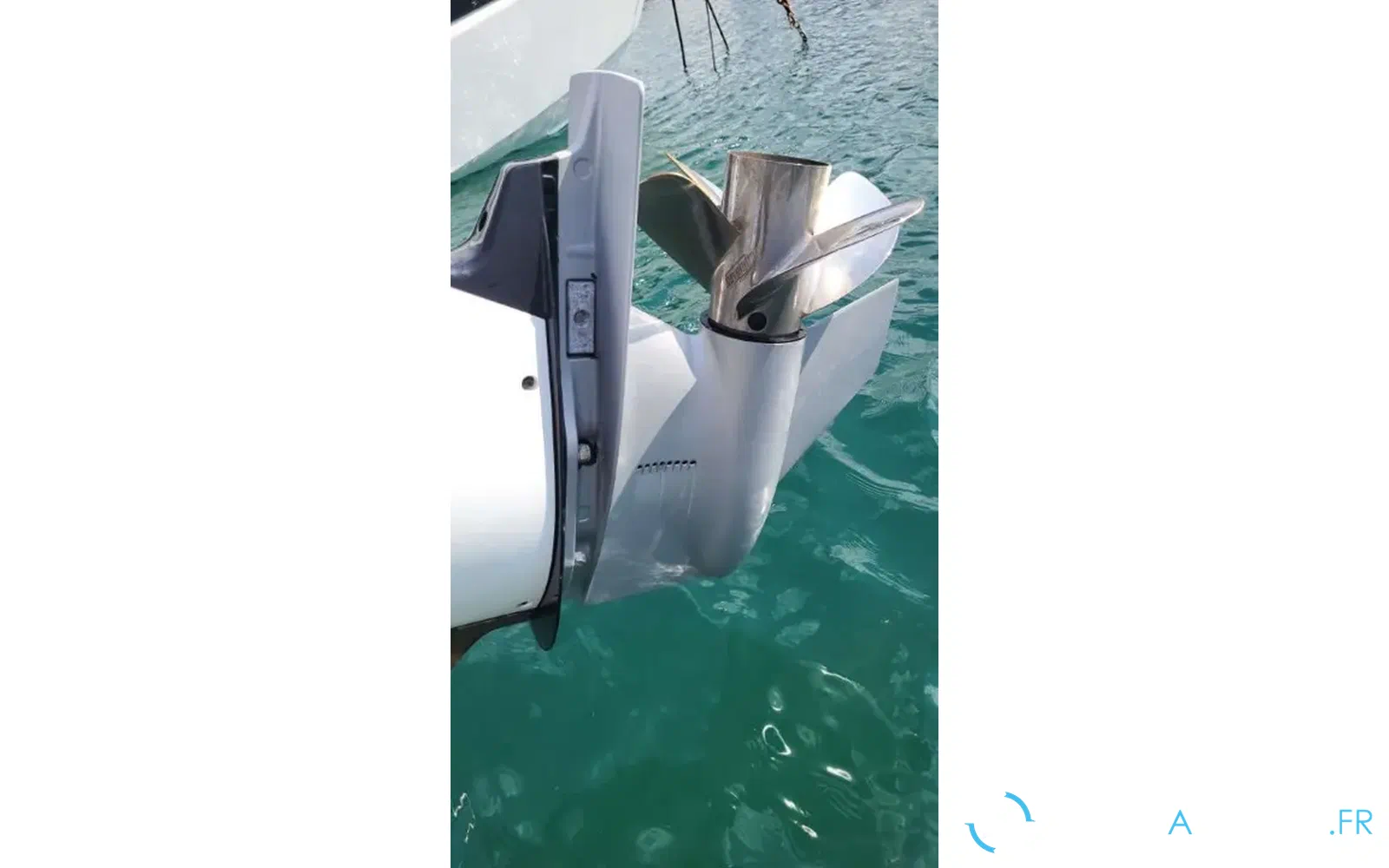 slider 35 Axopar 28 Open