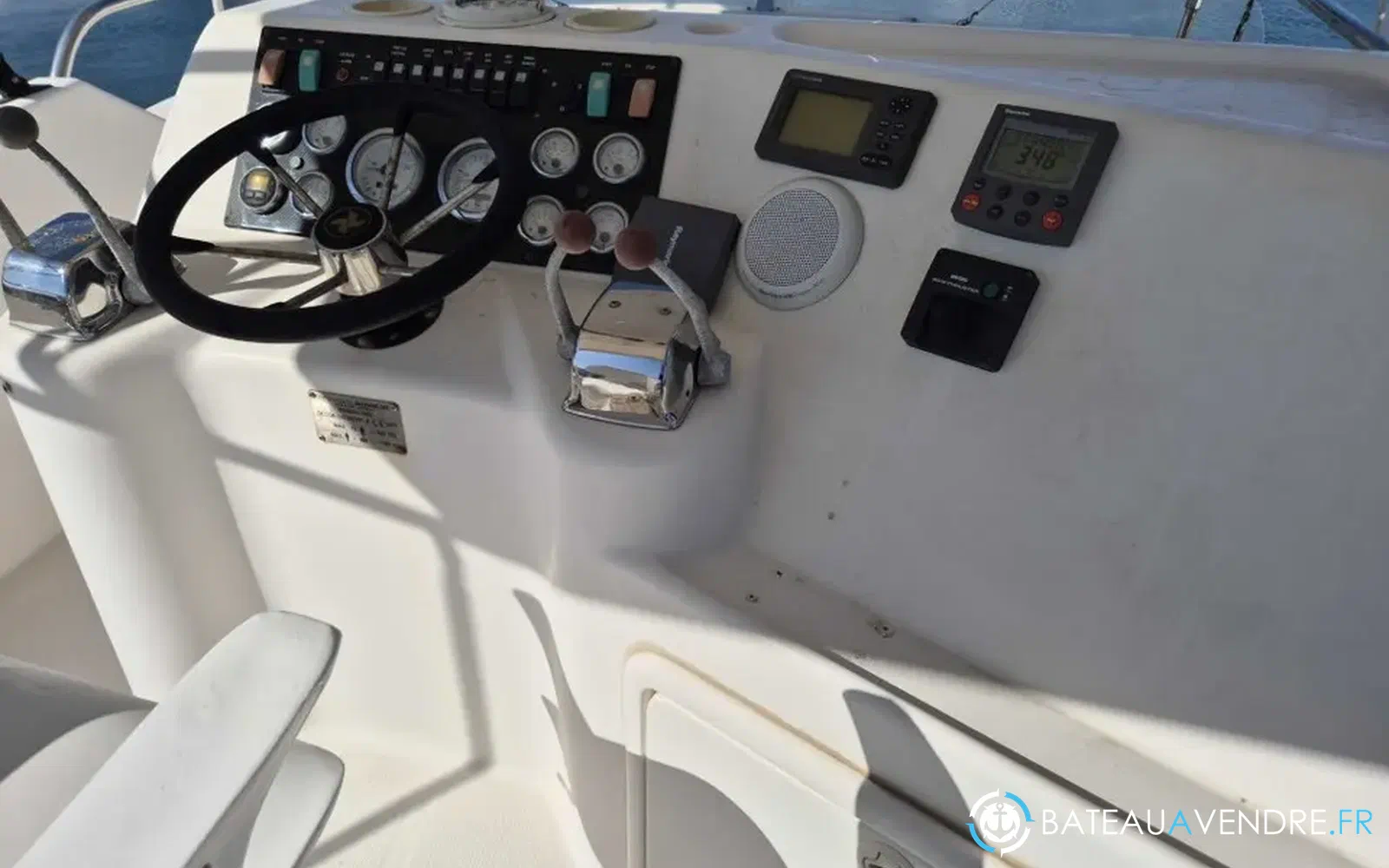 slider 13 Riviera 3350 Convertible