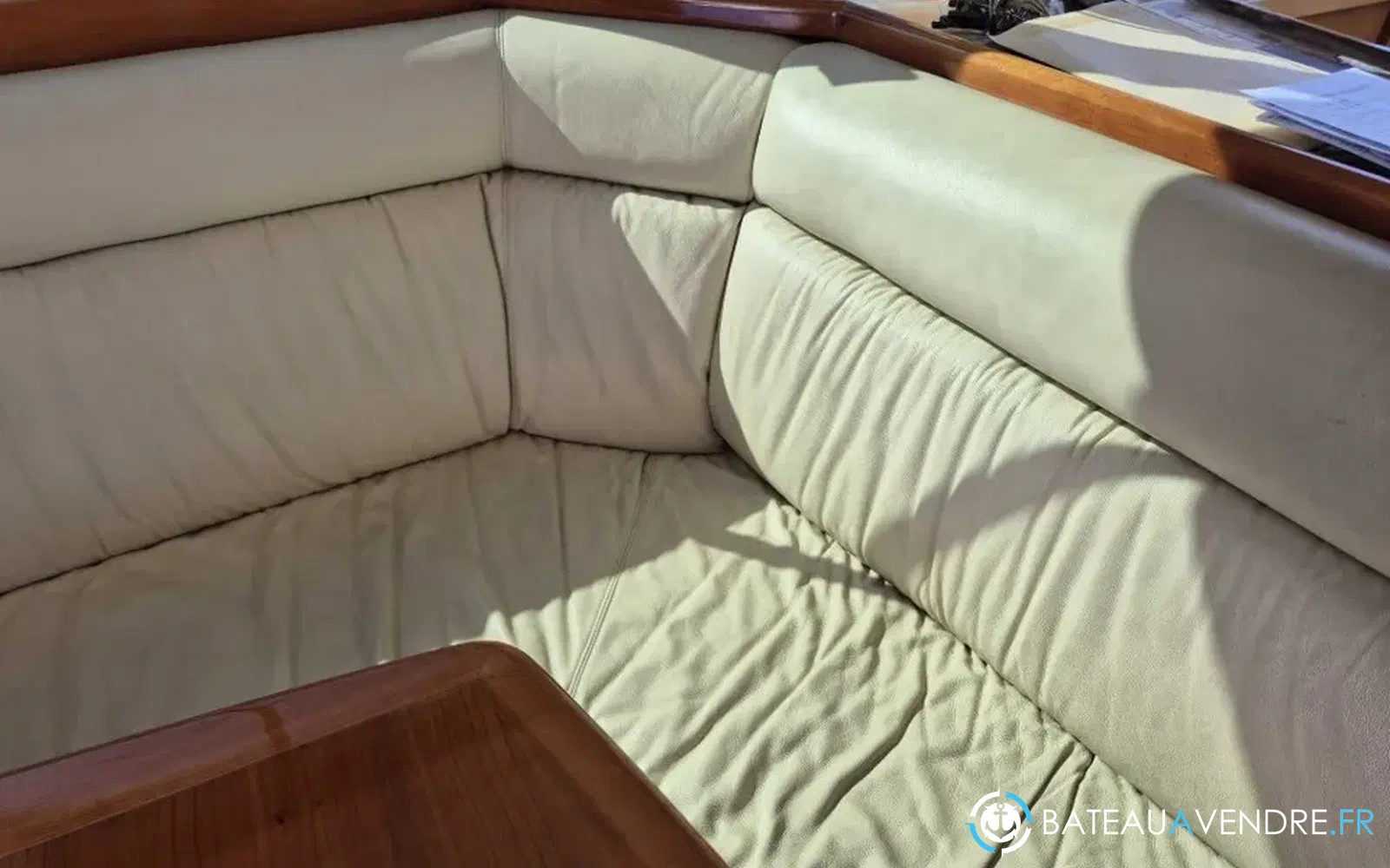 slider 22 Riviera 3350 Convertible