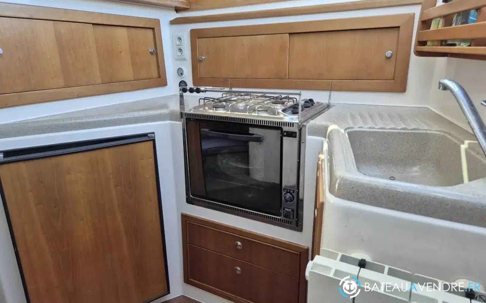 slider 30 Riviera 3350 Convertible