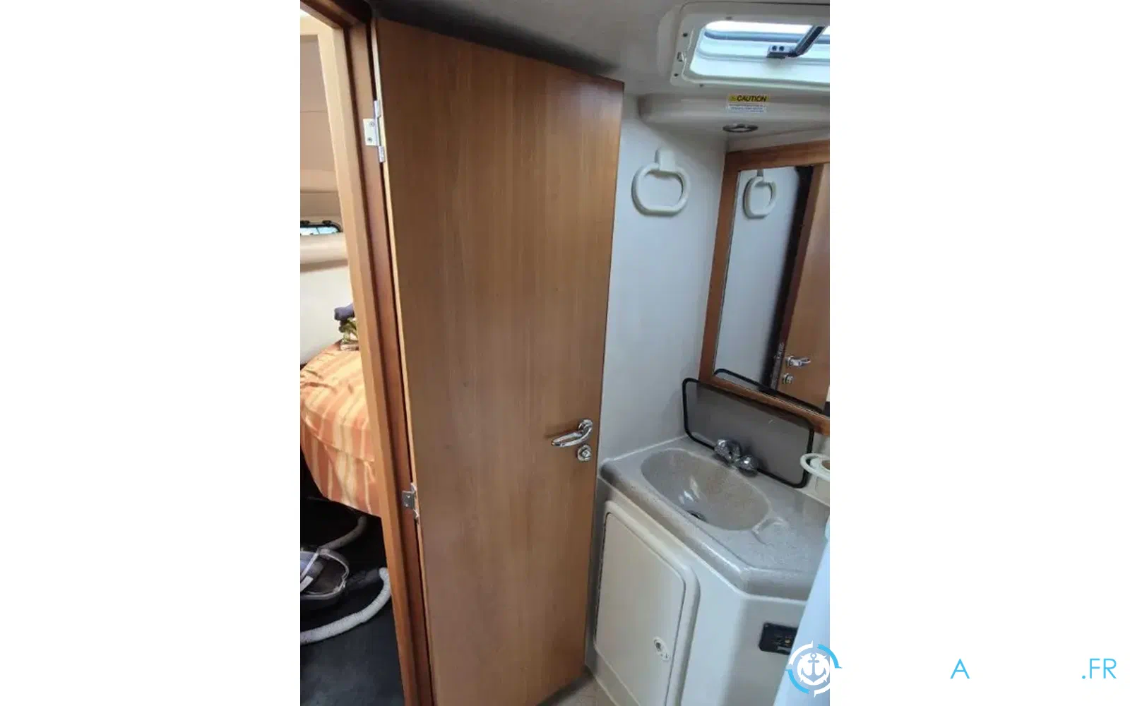 slider 35 Riviera 3350 Convertible