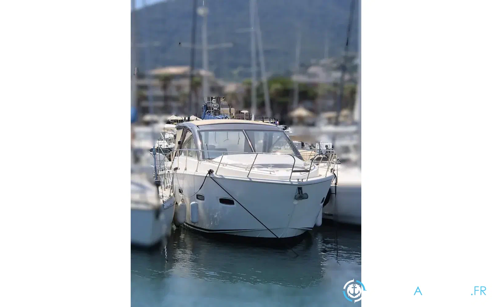 slider 0 Sealine SC 35