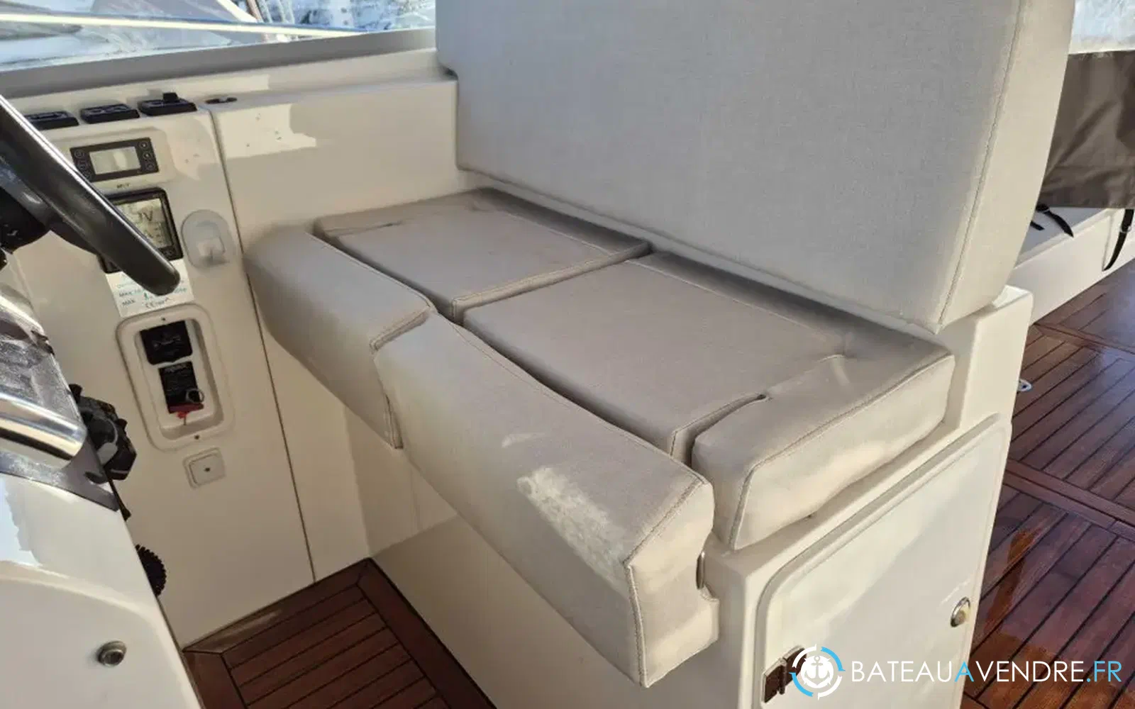 slider 9 Sealine SC 35
