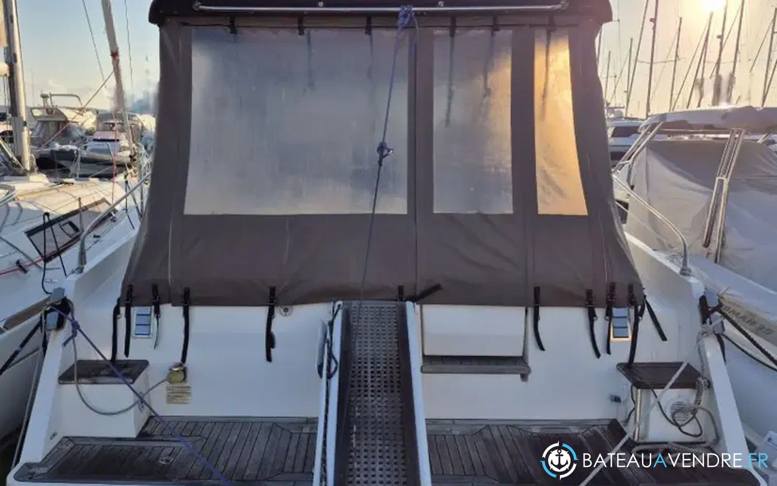 slider 11 Sealine SC 35