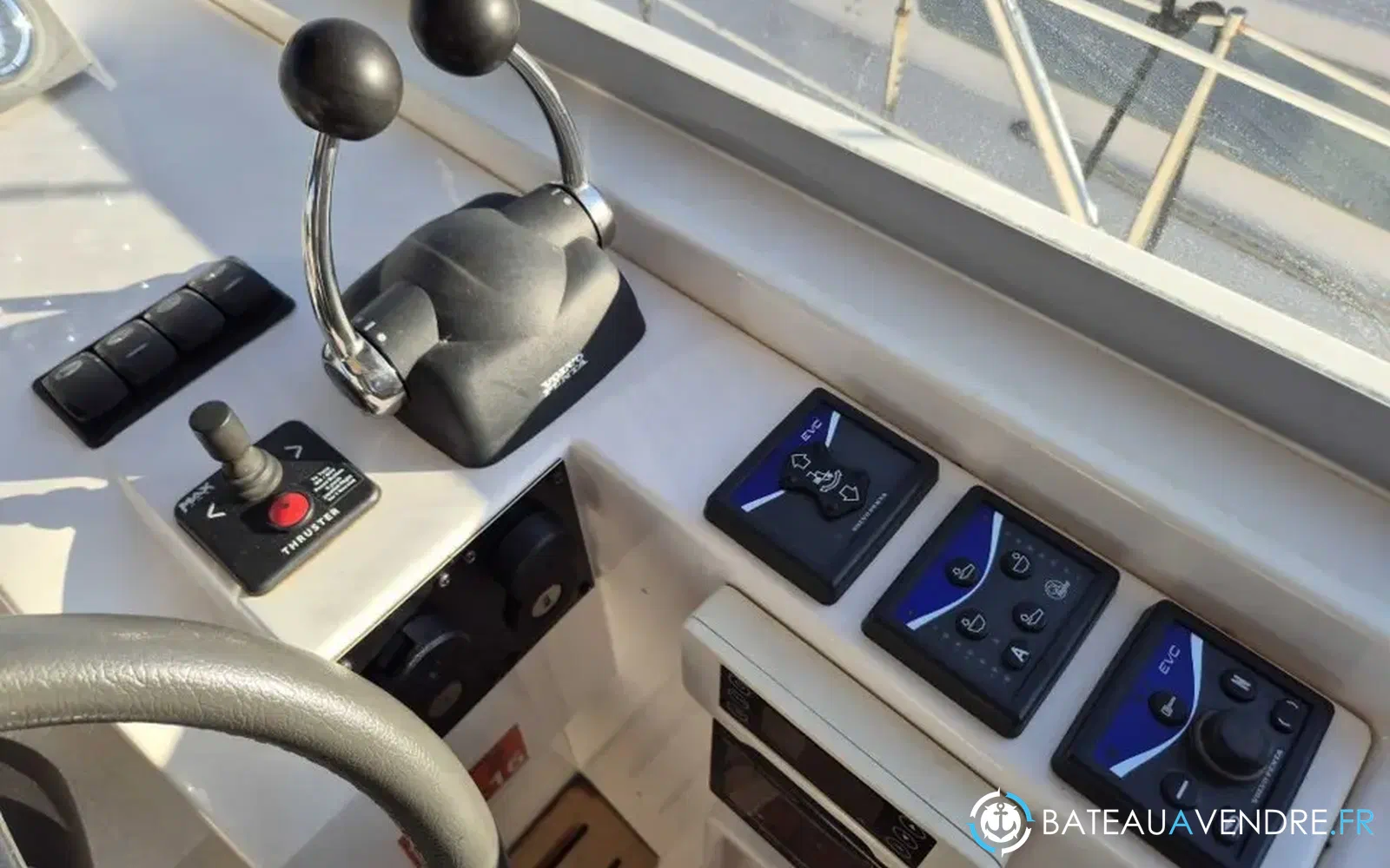 slider 23 Sealine SC 35