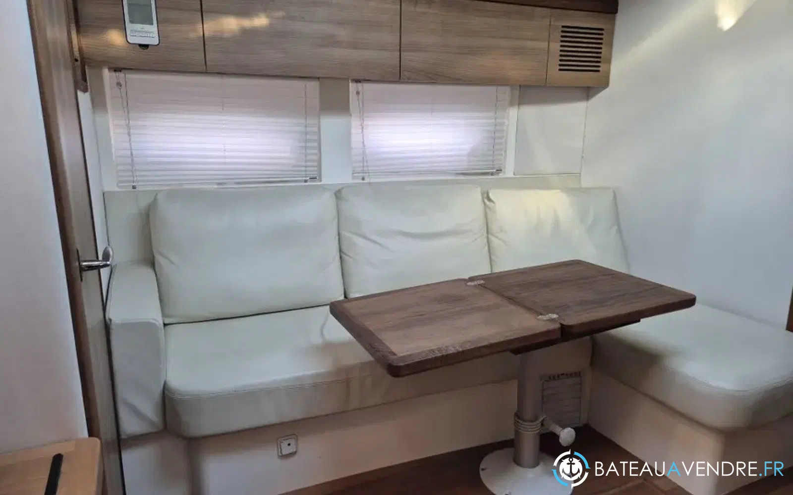 slider 29 Sealine SC 35
