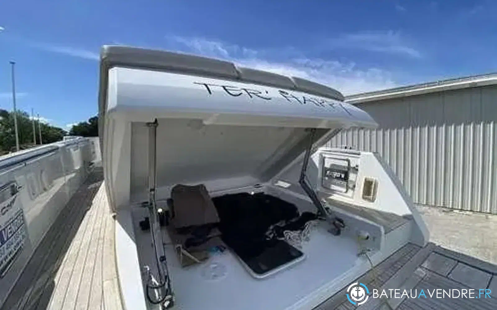 slider 11 Fjord 44 Open