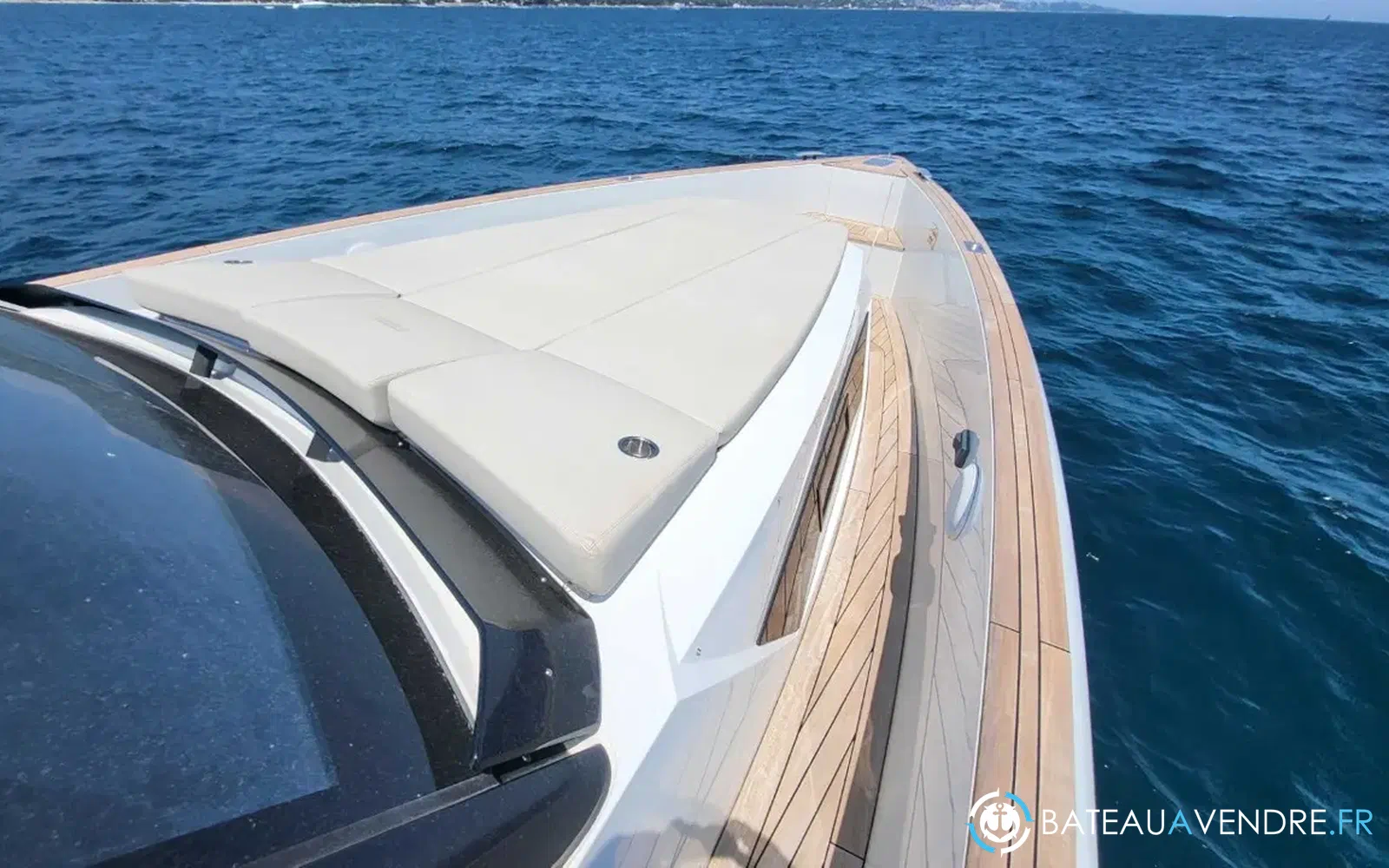 slider 7 Fjord 44 Open