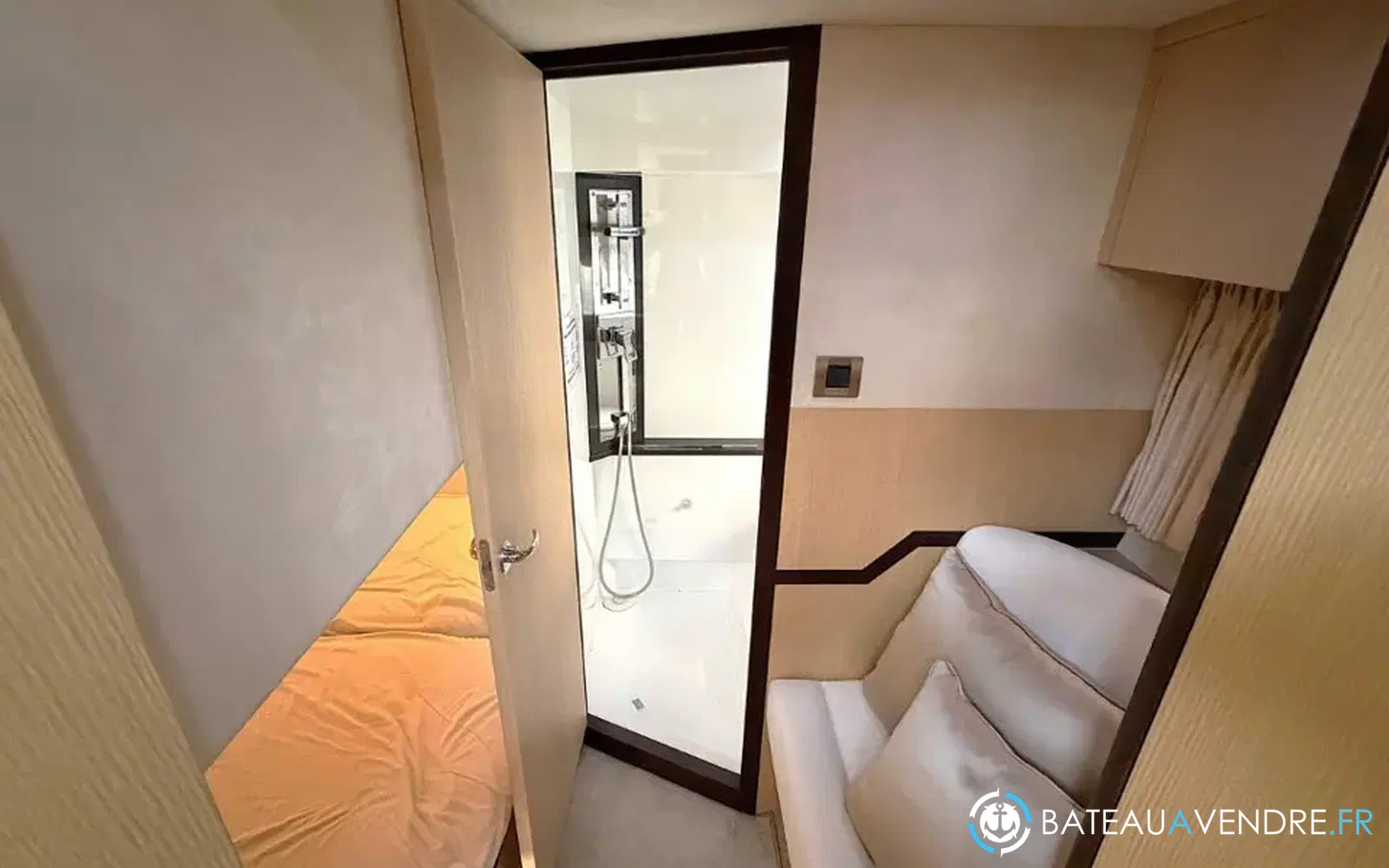 slider 18 Galeon 405 HTL