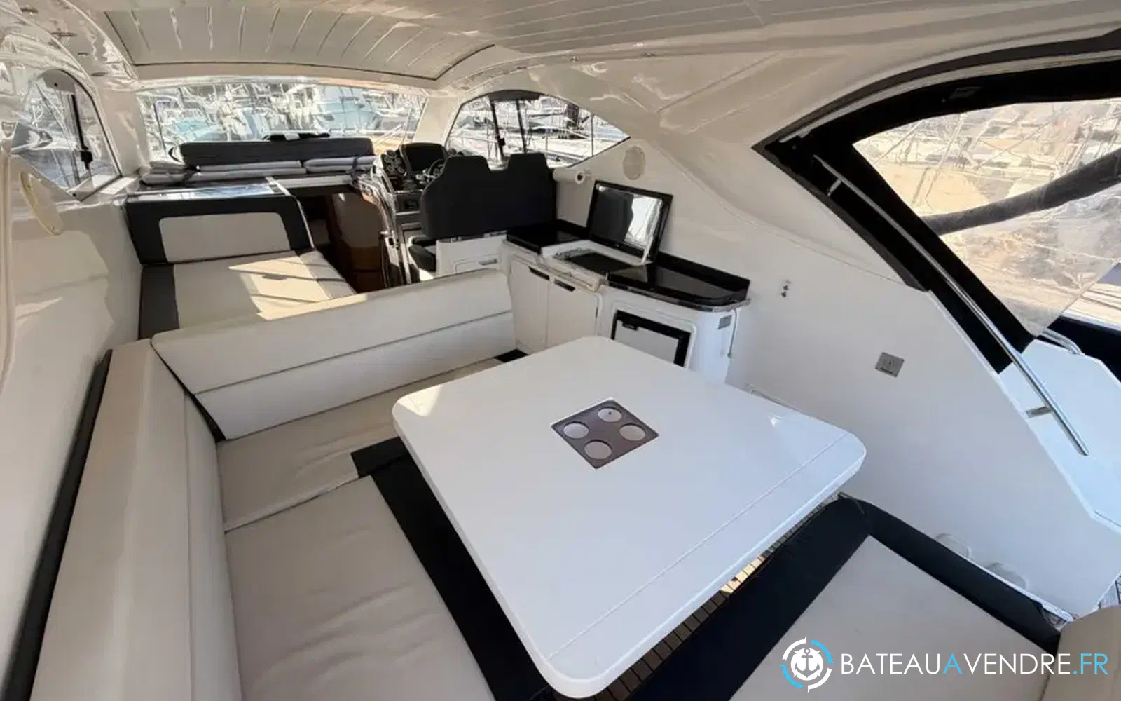 slider 27 Galeon 405 HTL