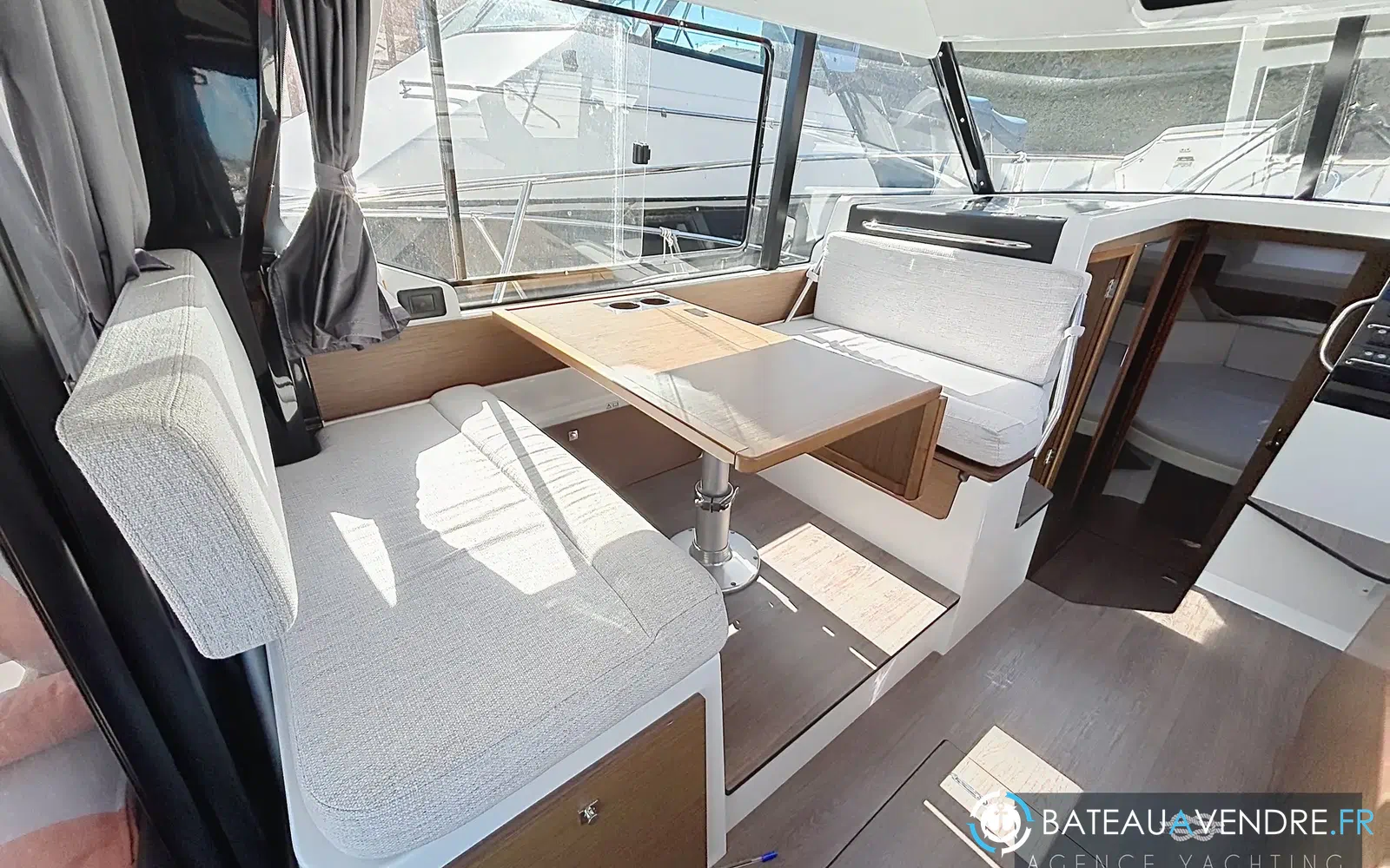 slider 2 Jeanneau Merry Fisher 1095